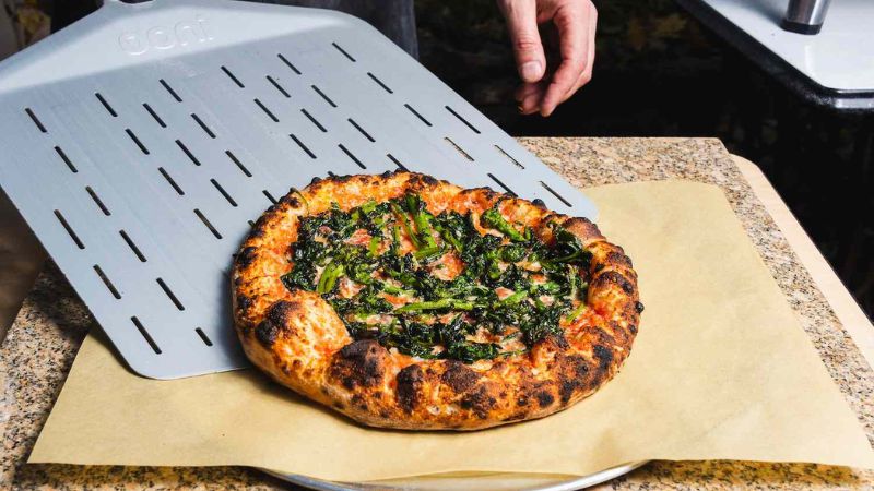 How To Bake Pizza In Oven At Home – 10 Best Tips